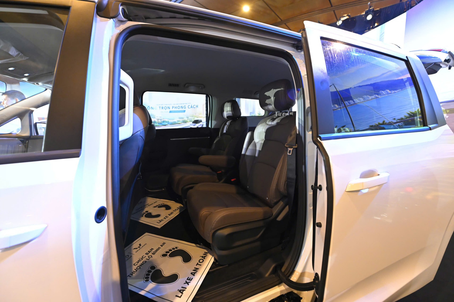 4 mẫu ô tô điện Wuling ra mắt, giá từ 279 triệu đồng