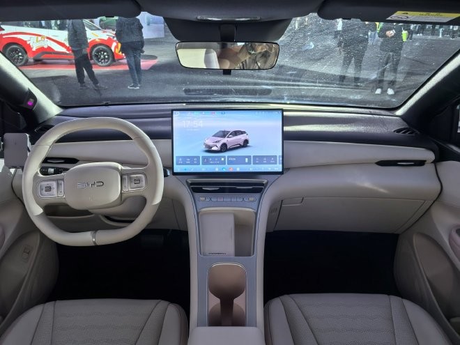 BYD ra mắt Seagull thế hệ mới với khả năng sạc 5 phút và giá rẻ từ 255 triệu đồng BYD ra mắt Seagull thế hệ mới với khả năng sạc 5 phút và giá rẻ từ 255 triệu đồng