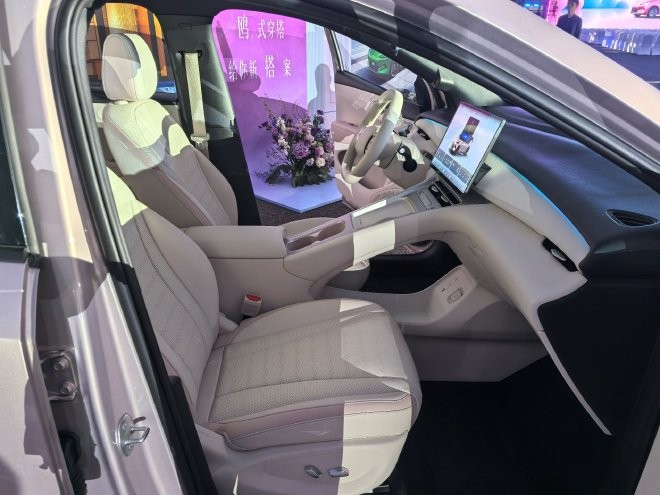 BYD ra mắt Seagull thế hệ mới với khả năng sạc 5 phút và giá rẻ từ 255 triệu đồng BYD ra mắt Seagull thế hệ mới với khả năng sạc 5 phút và giá rẻ từ 255 triệu đồng
