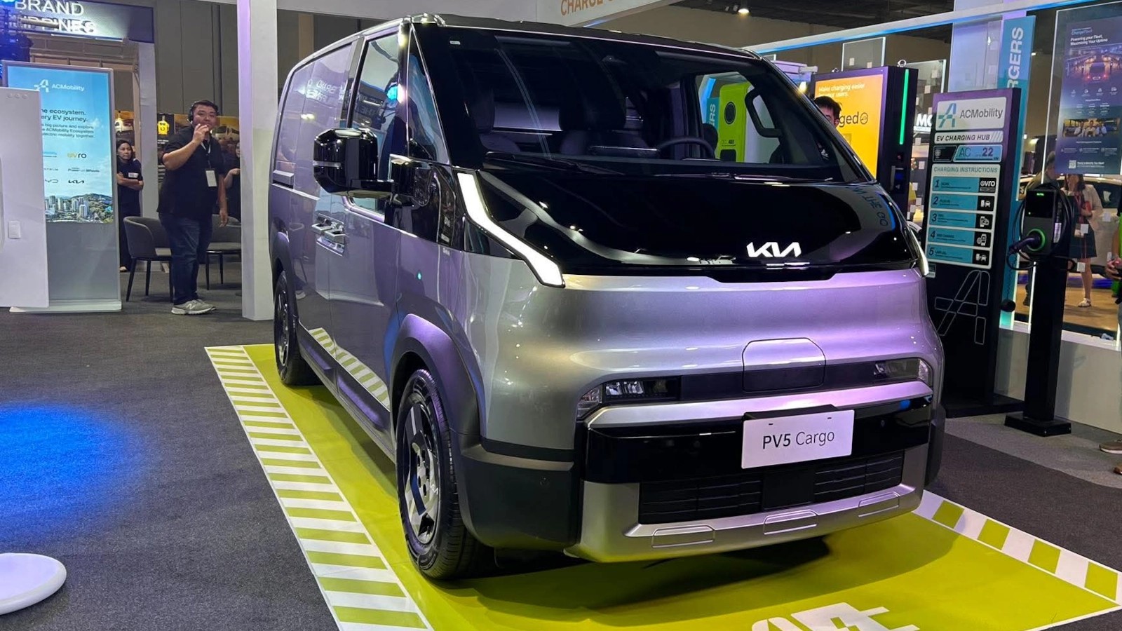 Kia PV5 2027 ra mắt thị thị trường Philippines với giá 2,098 triệu peso, tương đương khoảng 855,4 triệu đồng