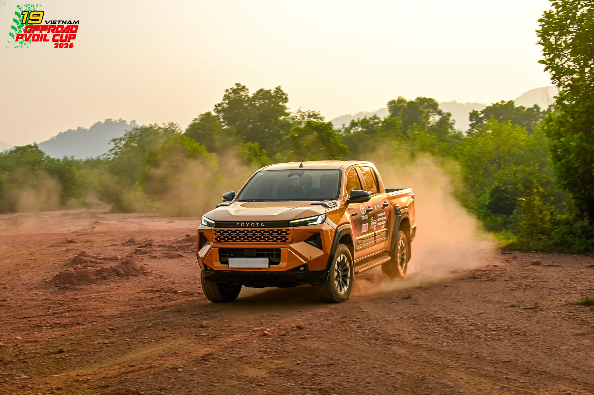 Toyota Hilux Trailhunter khoe diện mạo mới trước thềm VOC 2026 Toyota Hilux Trailhunter khoe diện mạo mới trước thềm VOC 2026