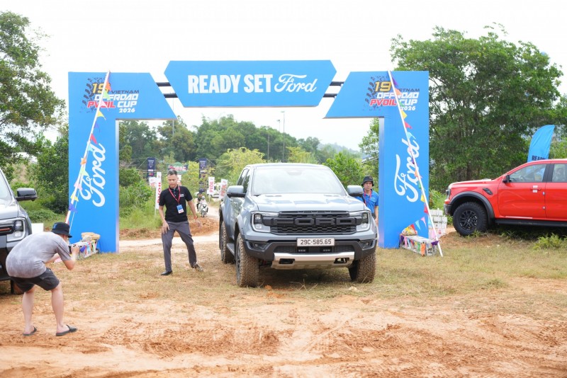 Ford Ranger Raptor thu hút lượng lớn lượt đăng ký lại thử đường trải nghiệm PVOIL VOC 2026