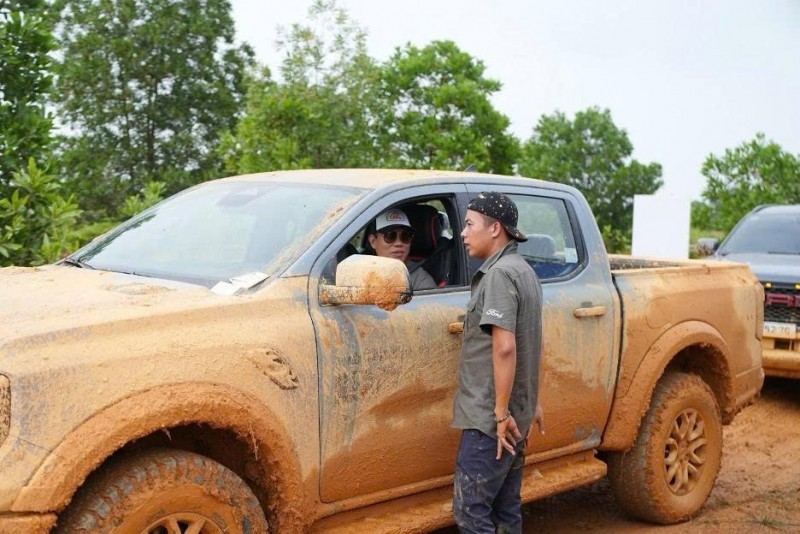Ford Ranger Raptor thu hút lượng lớn lượt đăng ký lại thử đường trải nghiệm PVOIL VOC 2026
