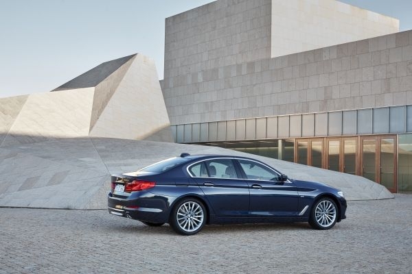 BMW 5-Series thế hệ mới chuẩn bị xuất hiện tại Việt Nam bmw 5 series the he moi chuan bi xuat hien tai viet nam