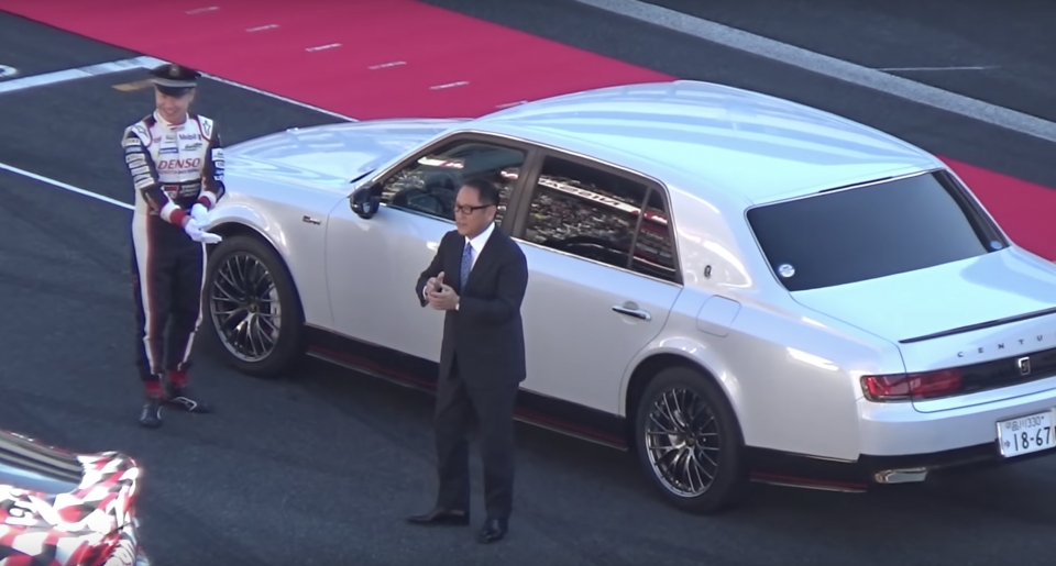 Giám đốc điều hành Toyota xuất hiện hoành tráng bên "Rolls-Royce Nhật Bản" giam doc dieu hanh toyota xuat hien hoanh trang ben rolls royce nhat ban