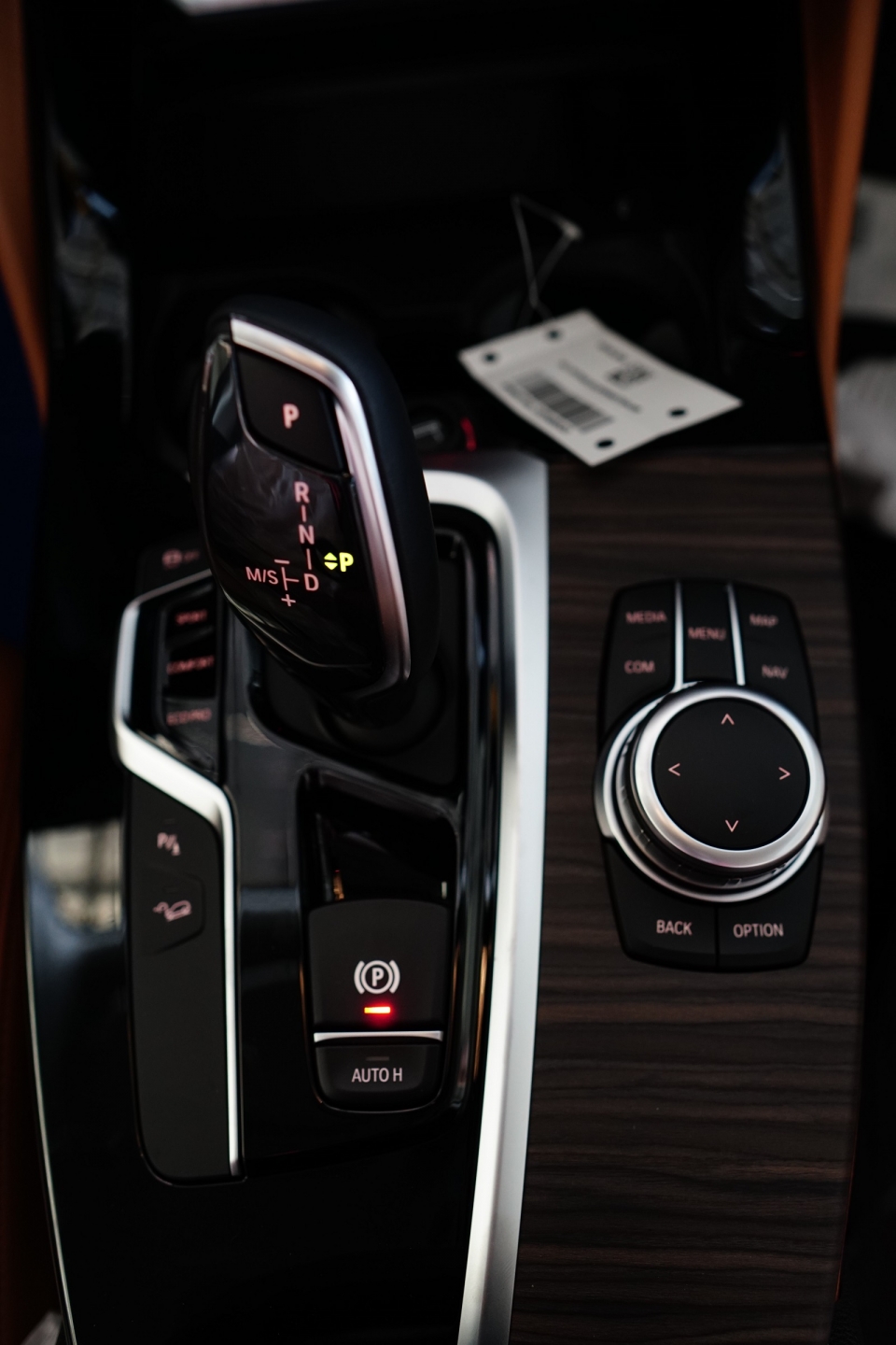 BMW X4 thế hệ mới cập cảng, giá xấp xỉ 3 tỷ đồng bmw x4 the he moi cap cang san sang ra mat viet nam