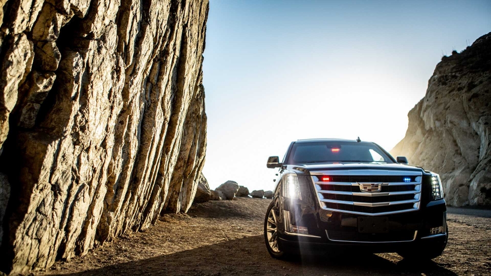 cadillac escalade co them ban do boc thep tu hang do addarmor