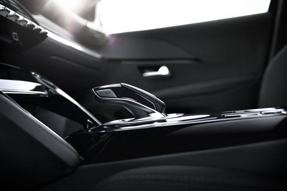 Peugeot 208 hoàn toàn mới lộ diện, vượt trội Toyota Yaris, Ford Fiesta và Suzuki Swift peugeot 208 hoan toan moi lo dien vuot troi toyota yaris ford fiesta va suzuki swift