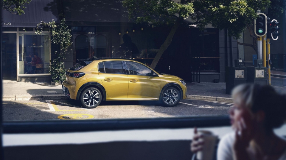 Peugeot 208 hoàn toàn mới lộ diện, vượt trội Toyota Yaris, Ford Fiesta và Suzuki Swift peugeot 208 hoan toan moi lo dien vuot troi toyota yaris ford fiesta va suzuki swift