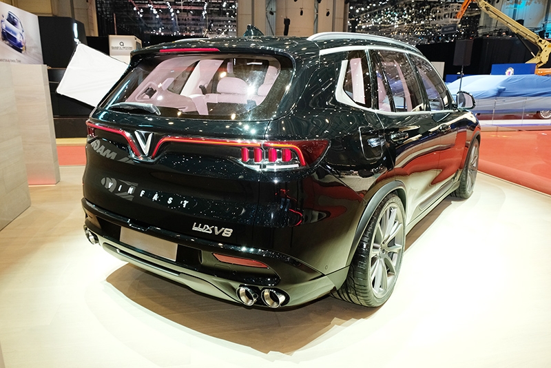 VinFast Lux V8 - SUV động cơ 6.2L của Cadillac ra mắt tại Geneva Motor Show vinfast lux v8 suv dong co 62l cua cadillac ra mat tai geneva motor show