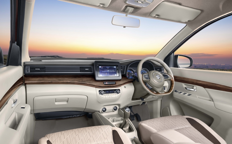 Suzuki Ertiga thế hệ mới chuẩn bị ra mắt tại Việt Nam, thiết kế đã đẹp hơn hẳn suzuki ertiga the he moi chuan bi ra mat tai viet nam thiet ke da dep hon han