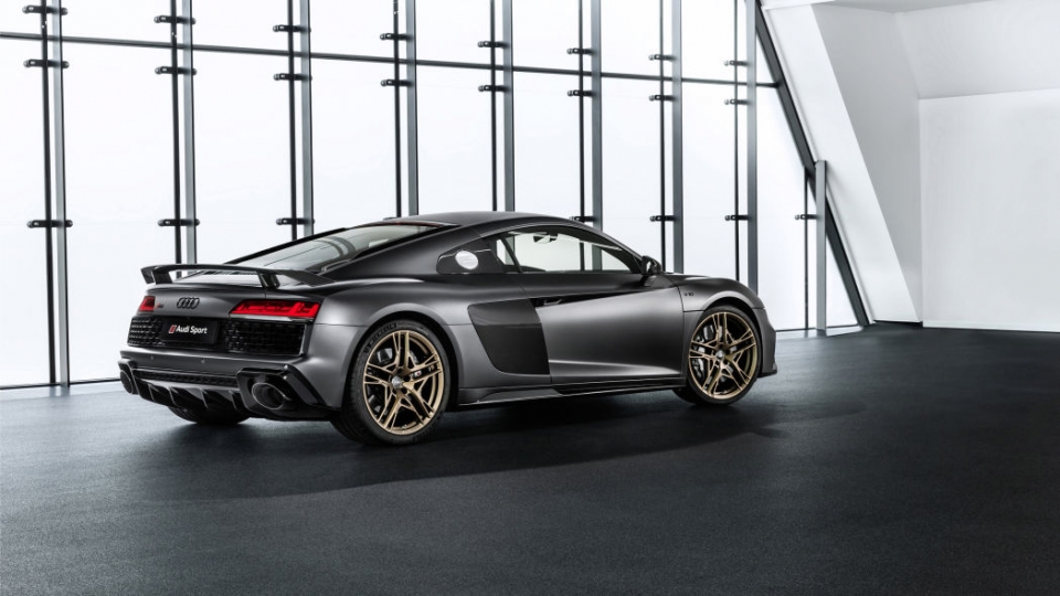 audi r8 v10 ky niem 10 nam voi phien ban decennium cuc ky ham ho