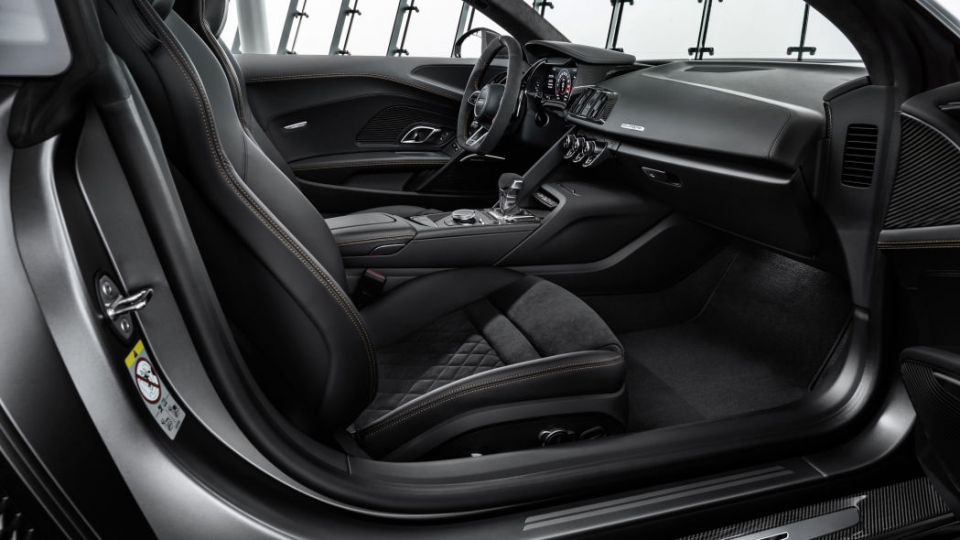audi r8 v10 ky niem 10 nam voi phien ban decennium cuc ky ham ho