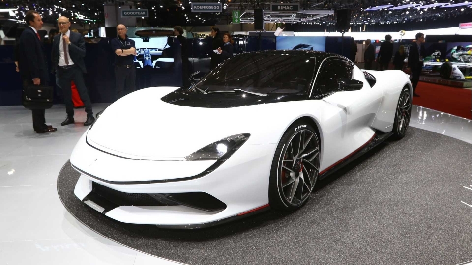 Pininfarina Battista: Siêu xe điện 2 triệu USD, nhanh hơn cả máy bay phản lực