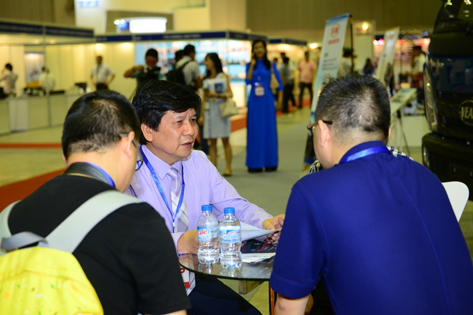 den saigon autotech 2019 de xem giai dau am thanh xe hoi va trinh dien drift man nhan