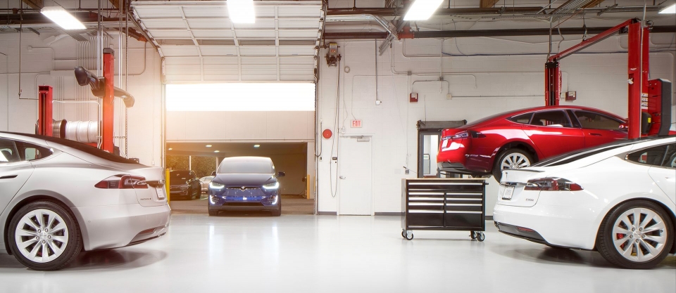 Tesla: Phí tiền đi bảo dưỡng xe điện tesla tai sao phai lang phi thoi gian bao tri xe khi van hoat dong tot