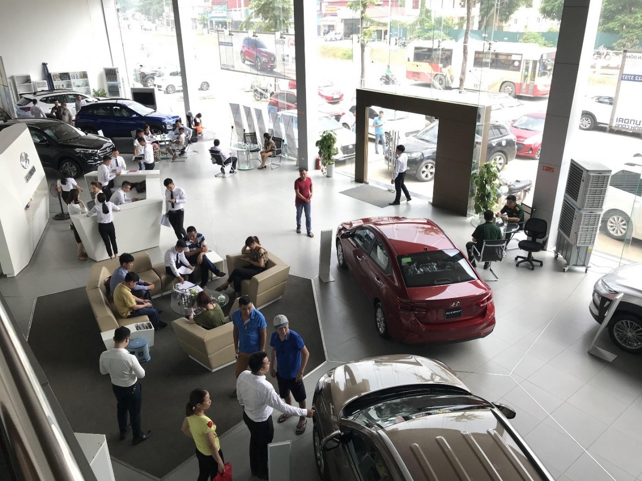 Hyundai Phạm Văn Đồng - Điểm đến của niềm tin hyundai pham van dong diem den cua niem tin