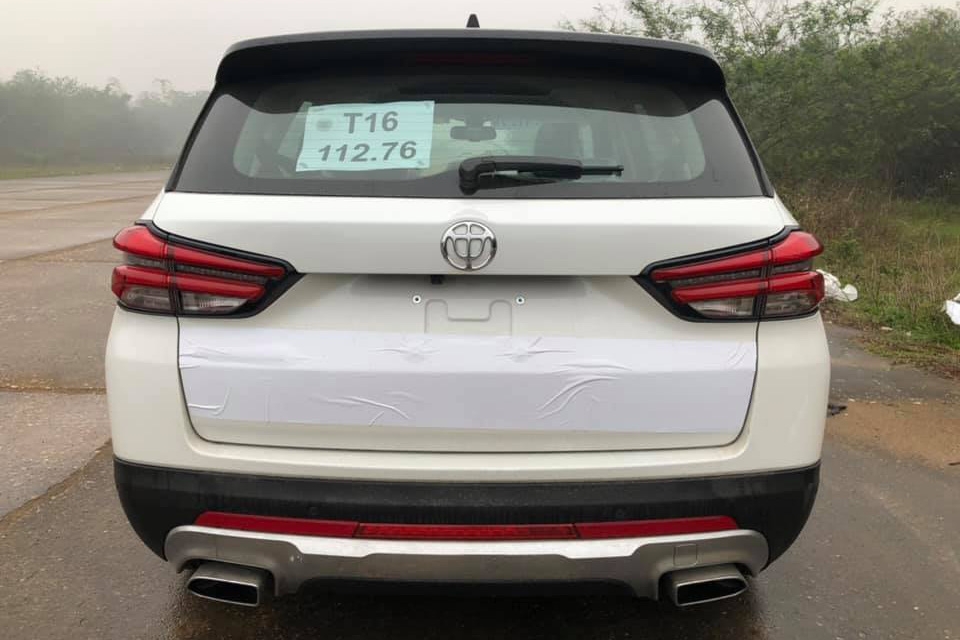 Brilliance V7 về Việt Nam: Xe Trung Quốc, động cơ hỗ trợ bởi BMW, giá 700 triệu brilliance v7 ve viet nam xe trung quoc dong co bmw gia 700 trieu
