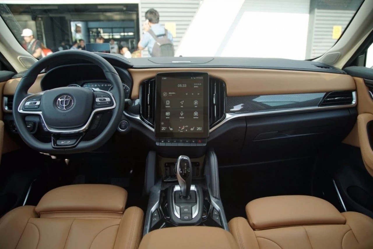 Brilliance V7 về Việt Nam: Xe Trung Quốc, động cơ hỗ trợ bởi BMW, giá 700 triệu brilliance v7 ve viet nam xe trung quoc dong co bmw gia 700 trieu