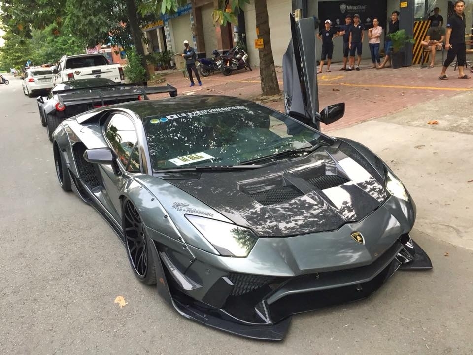 Hãng độ nổi tiếng của Nhật Bản Liberty Walk chính thức có mặt tại Việt Nam hang do noi tieng cua nhat ban liberty walk chinh thuc co mat tai viet nam