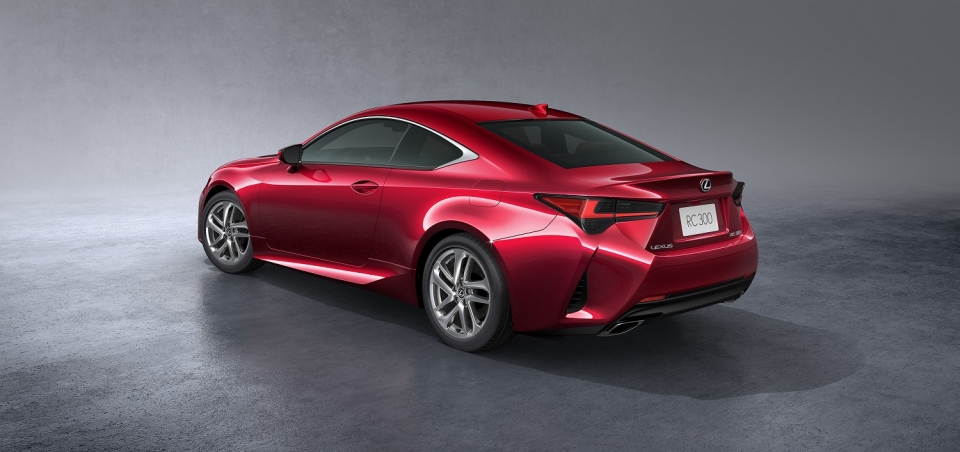 Xe thể thao 2 cửa Lexus RC300 chính thức được phân phối tại Việt Nam xe the thao 2 cua lexus rc300 chinh thuc duoc phan phoi tai viet nam