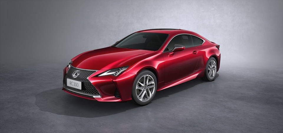 Xe thể thao 2 cửa Lexus RC300 chính thức được phân phối tại Việt Nam xe the thao 2 cua lexus rc300 chinh thuc duoc phan phoi tai viet nam