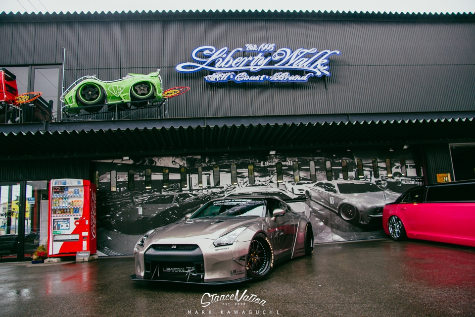 Hãng độ nổi tiếng của Nhật Bản Liberty Walk chính thức có mặt tại Việt Nam hang do noi tieng cua nhat ban liberty walk chinh thuc co mat tai viet nam