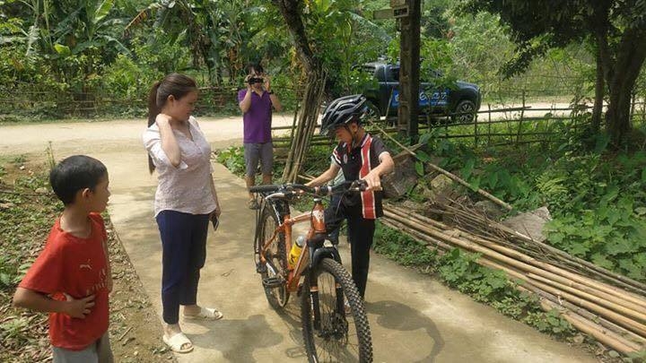 Chiếc xe không phanh của cậu bé đạp 100km xuống Hà Nội đấu giá được 103 triệu chiec xe khong phanh cua cau be dap 100km xuong ha noi duoc dau gia 103 trieu
