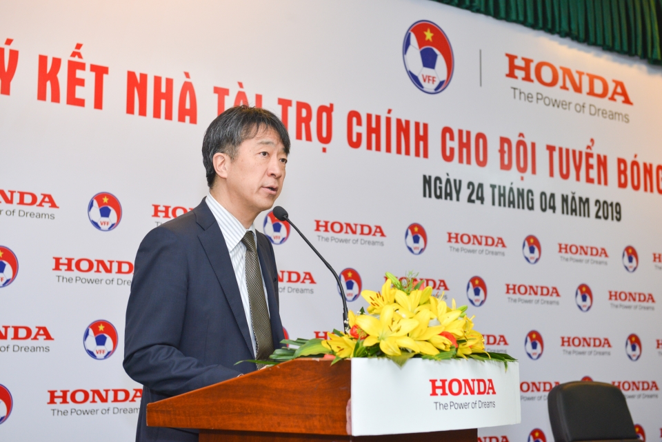 Honda Việt Nam tài trợ cho các Đội tuyển bóng đá quốc gia honda viet nam tai tro cho cac doi tuyen bong da quoc gia