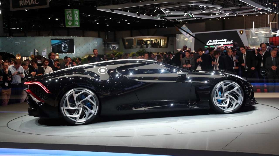 sieu sao bong da tro thanh chu nhan sieu xe bugatti dat nhat tung san xuat