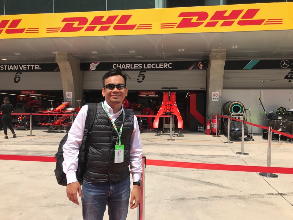 trai nghiem lam tinh nguyen vien o duong dua f1 thuong hai grandprix 2019