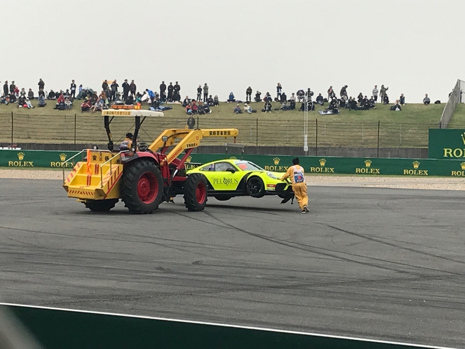 trai nghiem lam tinh nguyen vien o duong dua f1 thuong hai grandprix 2019