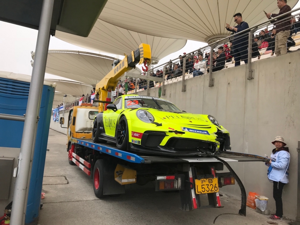 trai nghiem lam tinh nguyen vien o duong dua f1 thuong hai grandprix 2019