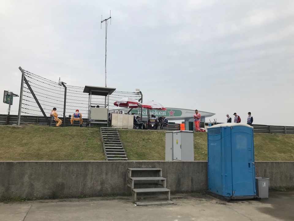 trai nghiem lam tinh nguyen vien o duong dua f1 thuong hai grandprix 2019