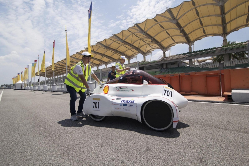 Sinh viên Việt Nam chế tạo xe điện đi 170 km chỉ với 1 kWh sinh vien viet nam che tao xe dien di duoc 170 km chi voi 1 kwh