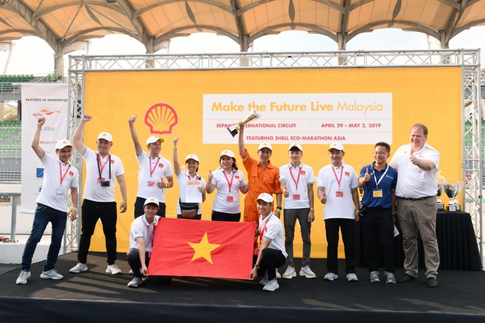 Sinh viên Việt Nam chế tạo xe điện đi 170 km chỉ với 1 kWh sinh vien viet nam che tao xe dien di duoc 170 km chi voi 1 kwh