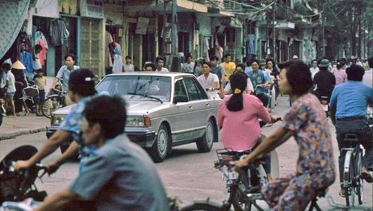 nguoi ha noi di xe gi nhung nam 90