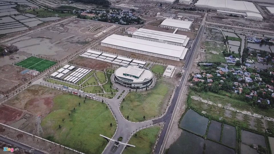 Ông Võ Quang Huệ: Hành trình kỷ lục 21 tháng từ bãi lầy thành nhà máy VinFast ong vo quang hue hanh trinh ky luc 21 thang tu bai lay thanh nha may vinfast