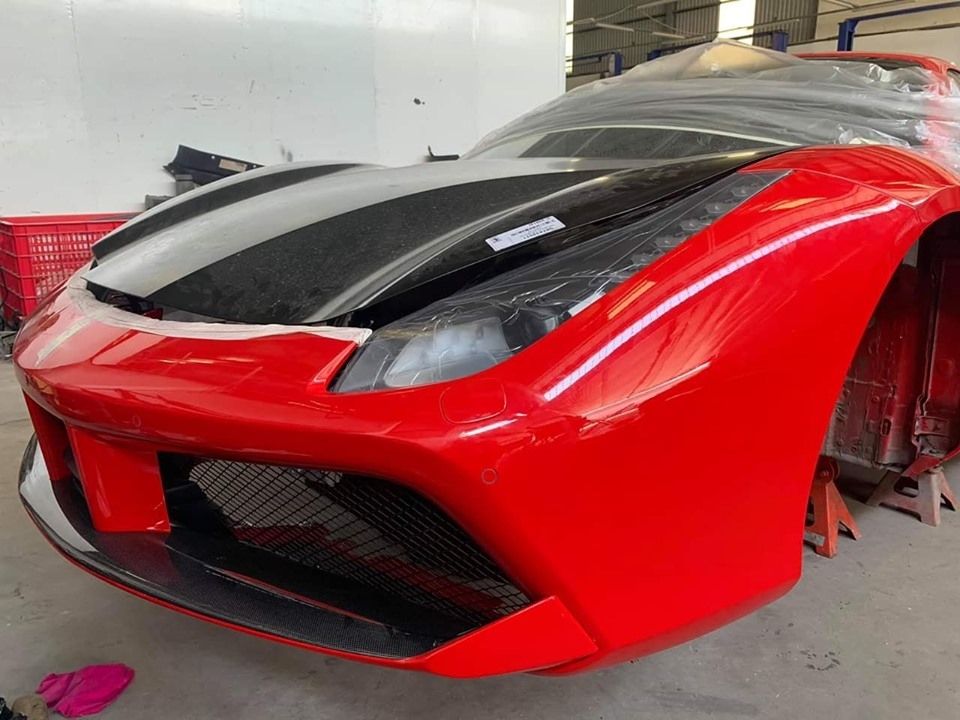 Tuấn Hưng sắp hồi sinh Ferrari 488GTB gặp tai nạn, tốn nhiều tỷ đồng ferrari 488gtb gap tai nan cua ca si tuan hung sap hoi sinh ton nhieu ty dong