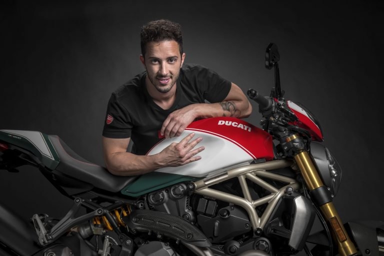 Chi tiết 'quái vật' Ducati Monster phiên bản đặc biệt ducati ky niem 25 nam dong nake bike monster bang phien ban dac biet