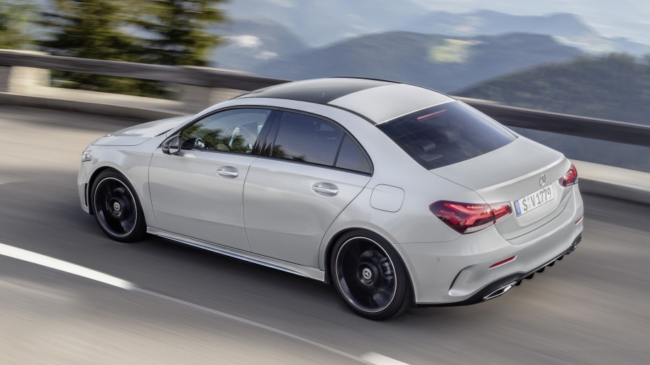 chi tiet a class sedan 2019 voi noi that nhu s class