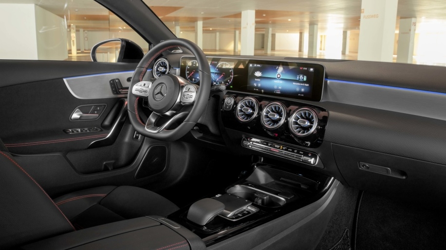 chi tiet a class sedan 2019 voi noi that nhu s class