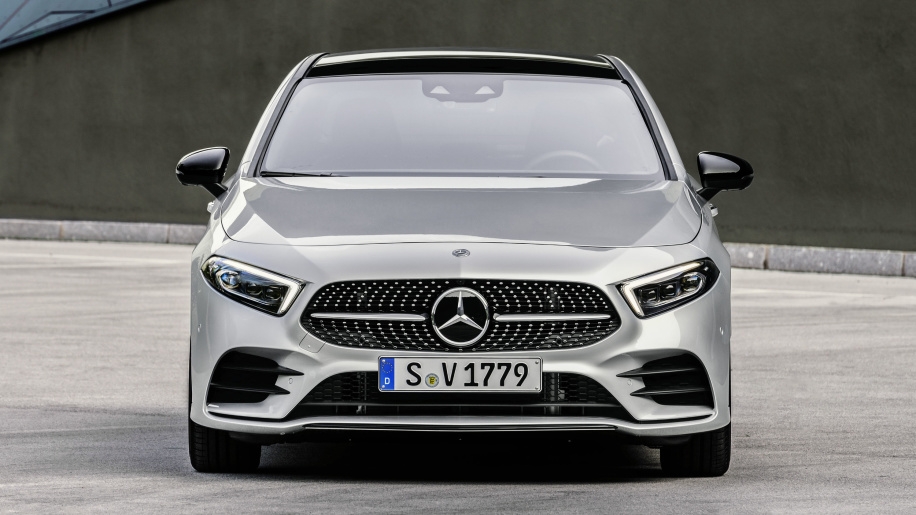 chi tiet a class sedan 2019 voi noi that nhu s class