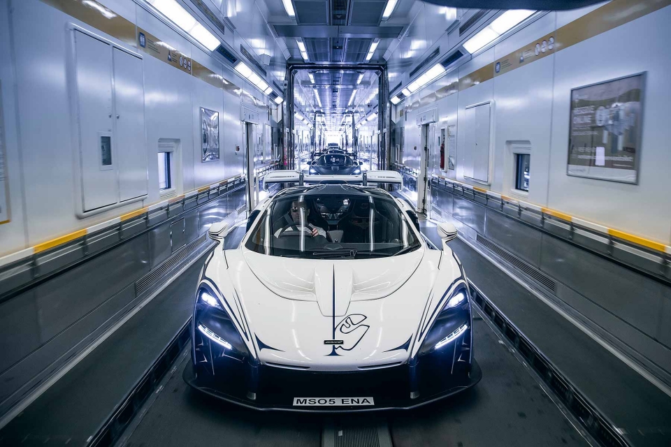 day la cach mclaren senna so thu tu 001 duoc chuyen den tay khach hang