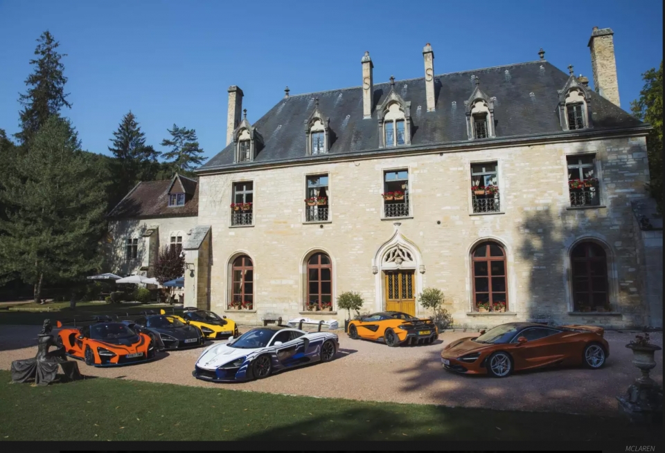 day la cach mclaren senna so thu tu 001 duoc chuyen den tay khach hang