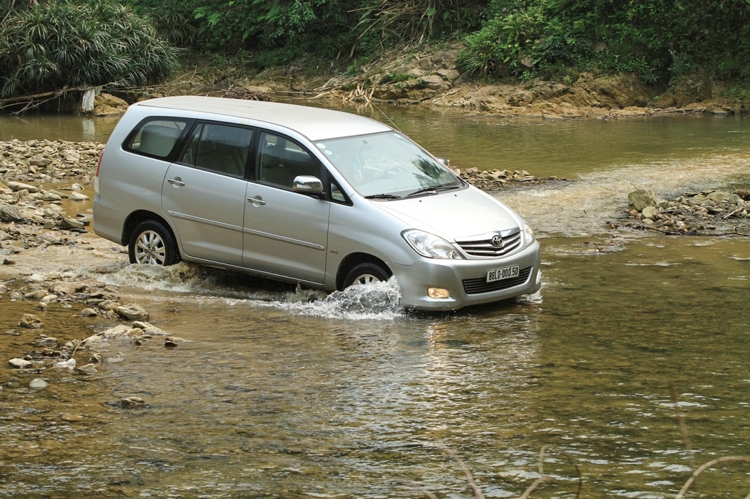 Toyota Innova: Mẫu xe đích thực dành cho gia đình Việt toyota innova mau xe dich thuc danh cho gia dinh viet