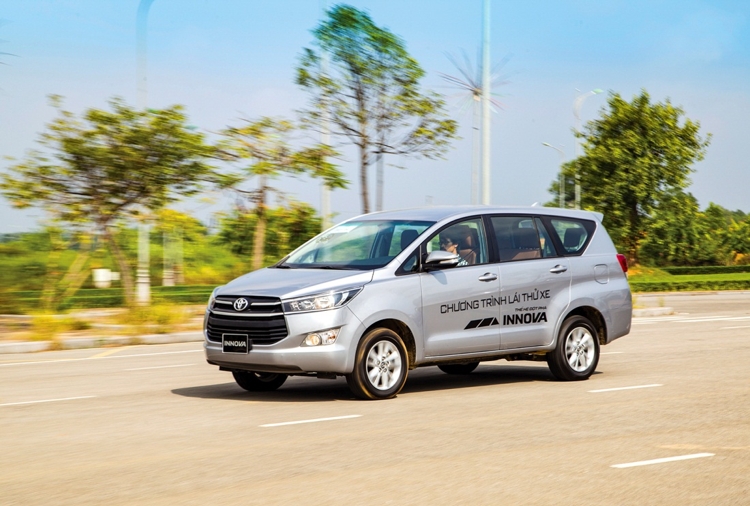 Toyota Innova: Mẫu xe đích thực dành cho gia đình Việt toyota innova mau xe dich thuc danh cho gia dinh viet