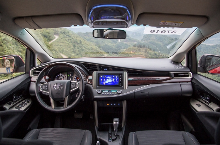 Toyota Innova: Mẫu xe đích thực dành cho gia đình Việt toyota innova mau xe dich thuc danh cho gia dinh viet