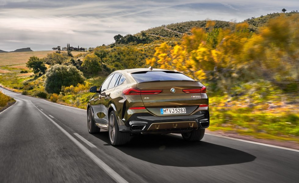 BMW ra mắt X6 thế hệ thứ 3: Thay đổi từ ngoài vào trong bmw ra mat x6 the he thu 3 thay doi tu ngoai vao trong