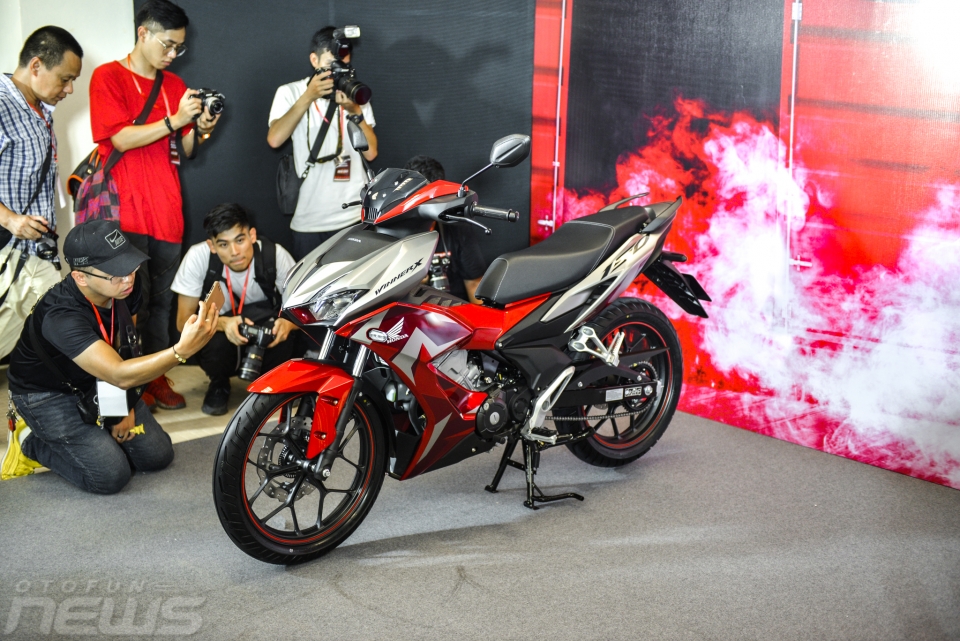 Chi tiết Honda Winner X vừa ra mắt, quyết giành ngôi đầu của Yamaha Exciter chi tiet honda winner x vua ra mat quyet gianh ngoi dau cua yamaha exciter